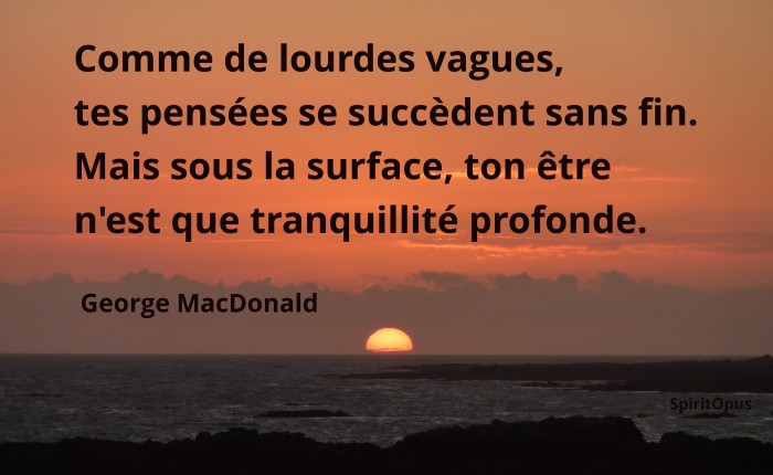 Avec la méditation, sous la surface, la tranquillité profonde