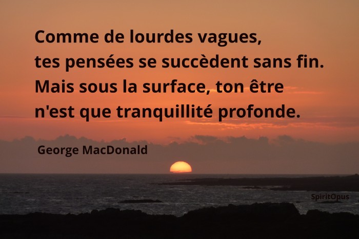 Avec la méditation, sous la surface, la tranquillité profonde