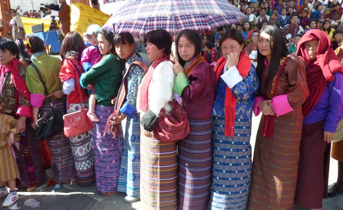 Textiles du Bhoutan kira femmes spiritopus